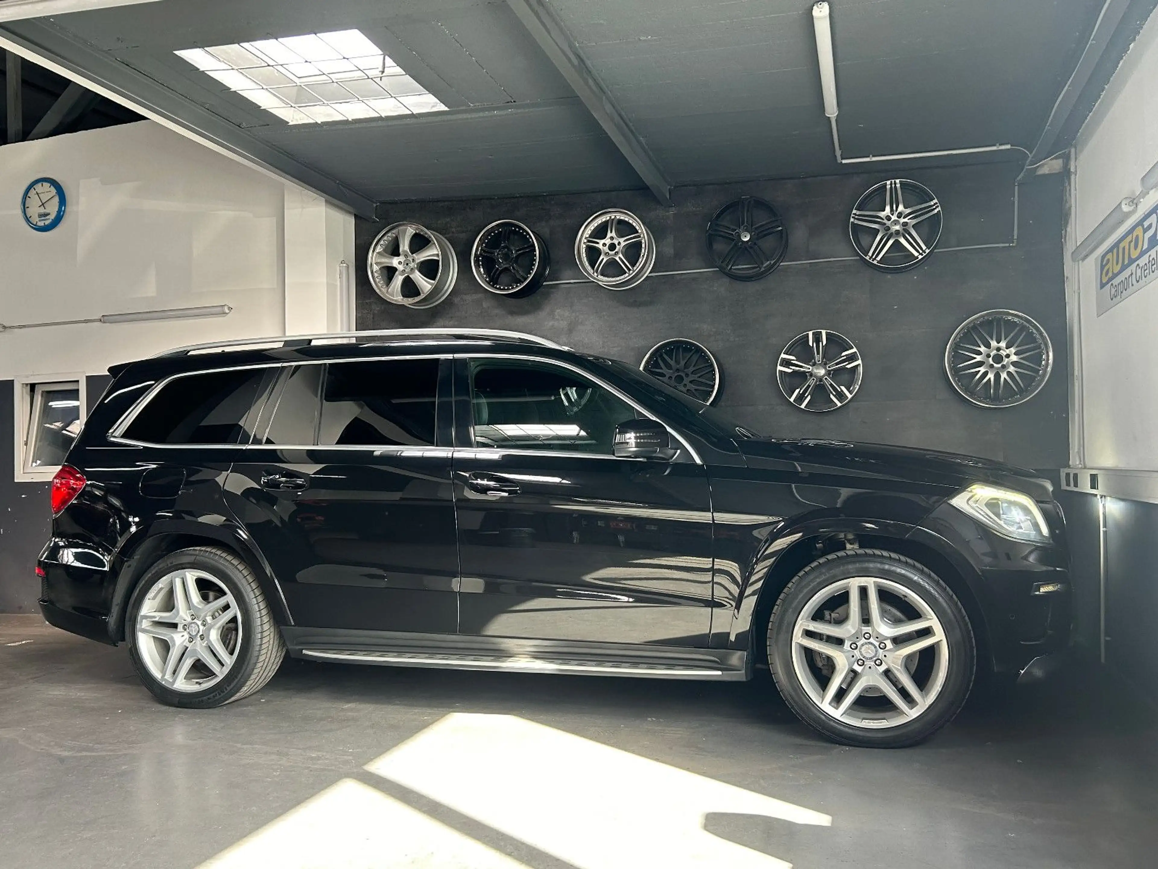 Mercedes-Benz GL 500 AMG-PAKET/DESIGNO/4-MATIC/PANORAMA — photo 6