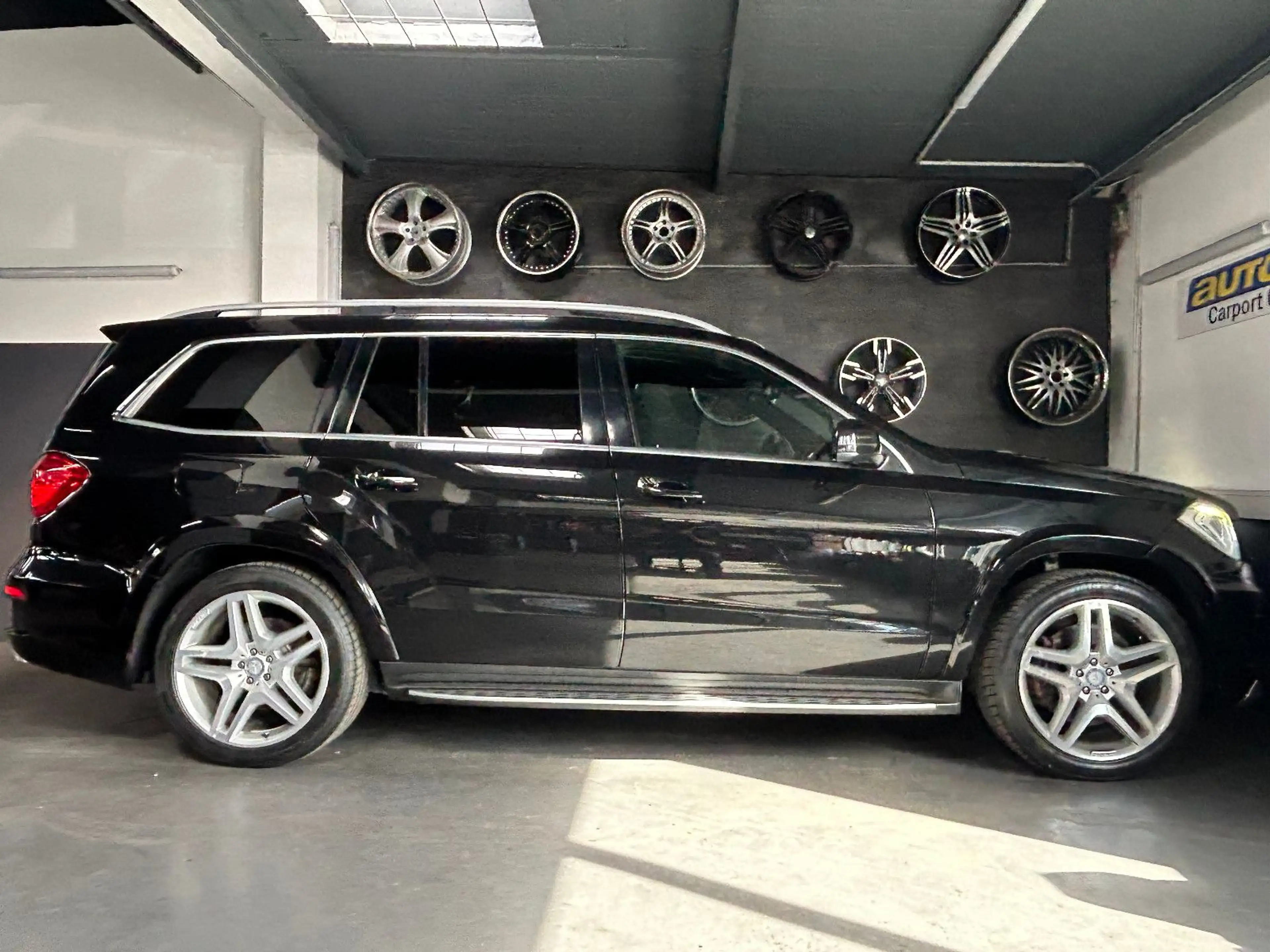 Mercedes-Benz GL 500 AMG-PAKET/DESIGNO/4-MATIC/PANORAMA — photo 5