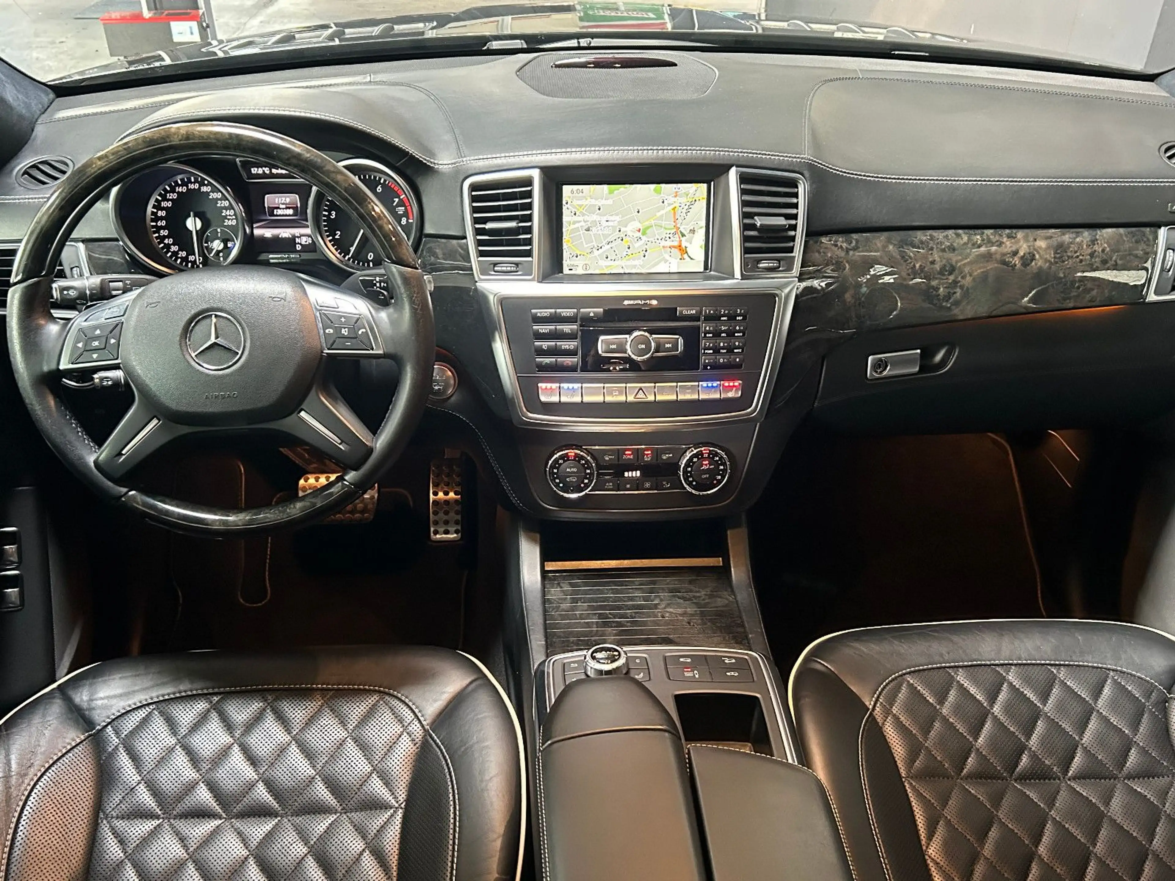 Mercedes-Benz GL 500 AMG-PAKET/DESIGNO/4-MATIC/PANORAMA — photo 15