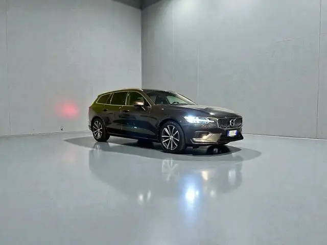 Volvo V60 2.0 T6 recharge plug-in hybrid Inscription