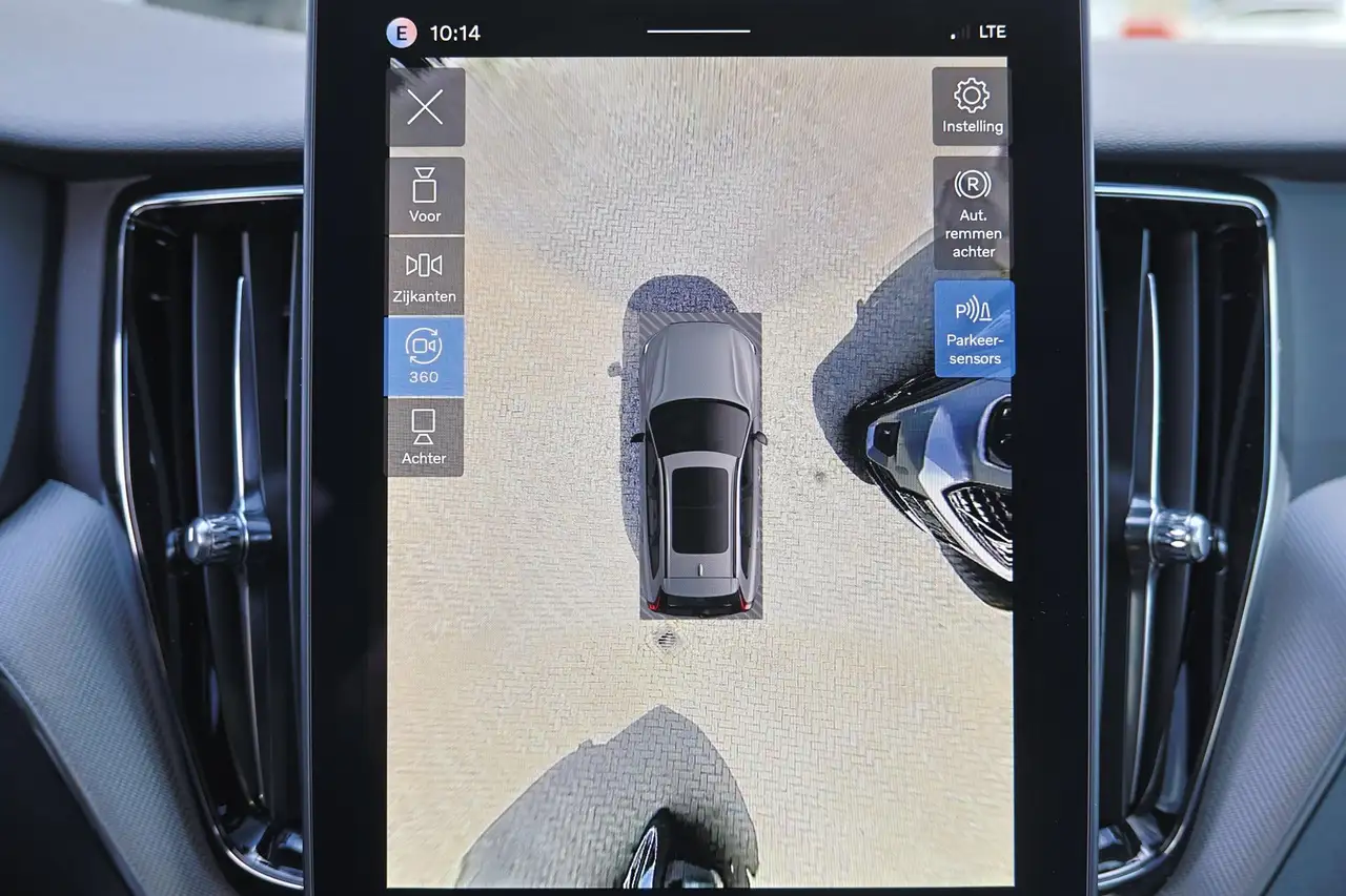 Volvo XC60 2026 — фото 7