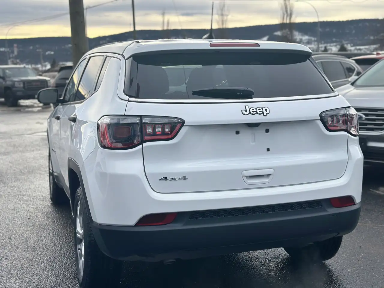 Jeep Compass снимка Jeep Compass