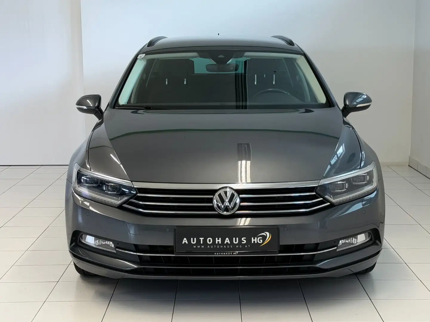 Volkswagen Passat Variant Comfortline 2.0 TDI *ACC*LED*AHK*KEYLESS* Grau - 2