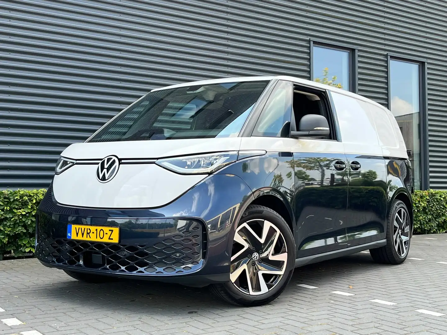 Volkswagen ID. Buzz Cargo 77 kWh | 2 X Schuifdeur | Twotone | 20"LMV | Weiß - 1