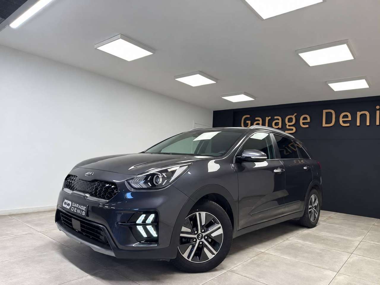 Kia Niro — photo 1