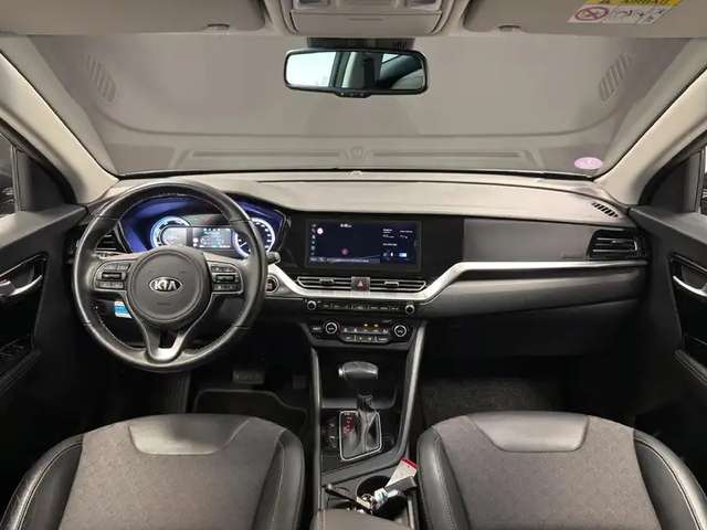 Kia Niro — photo 9