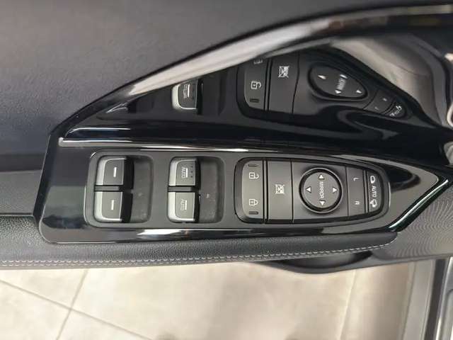 Kia Niro — photo 17