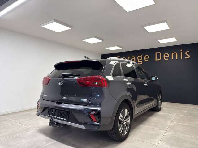 Kia Niro — photo 8