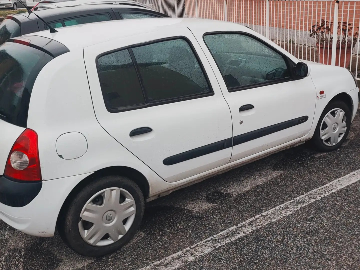 Renault Clio Clio II 2001 5p 1.2 Authentique Bianco - 2