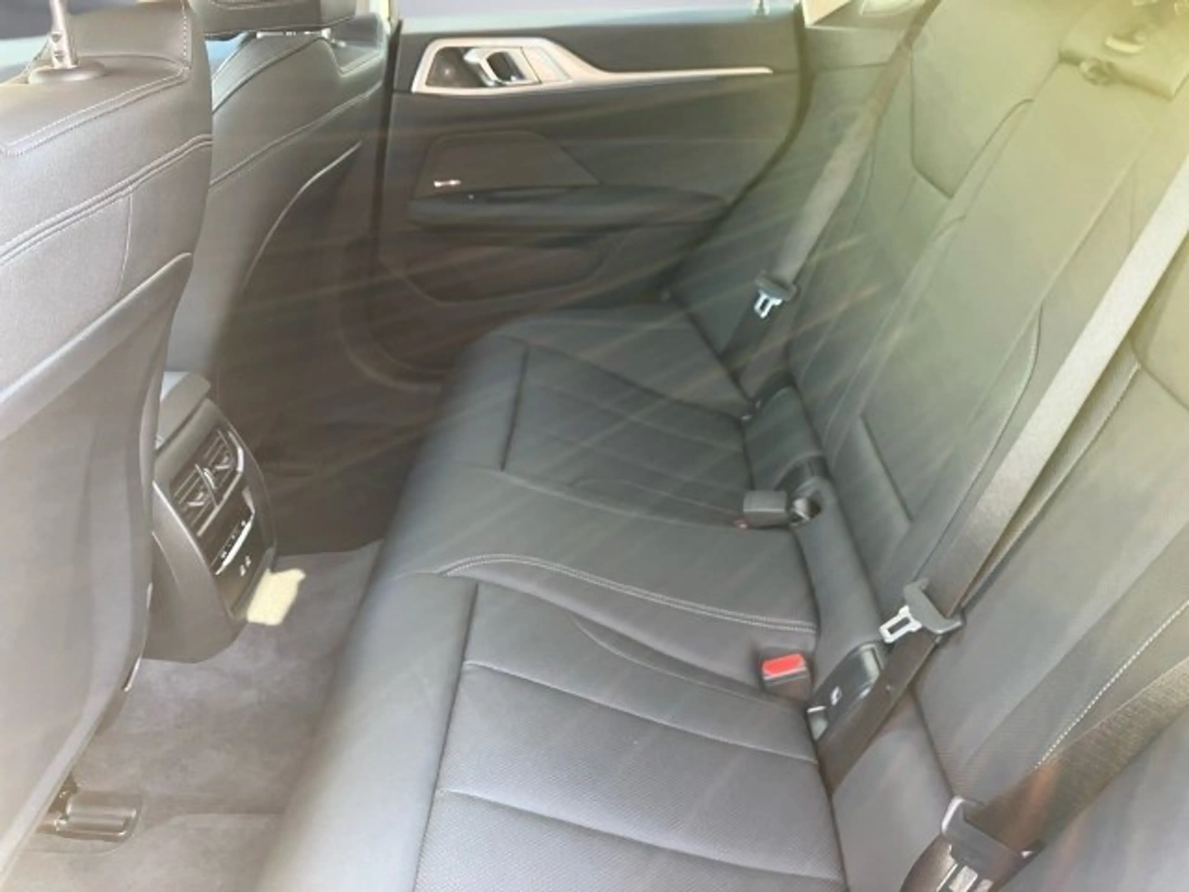 BMW i4 eDrive35 Gran Coupe G26 — photo 12