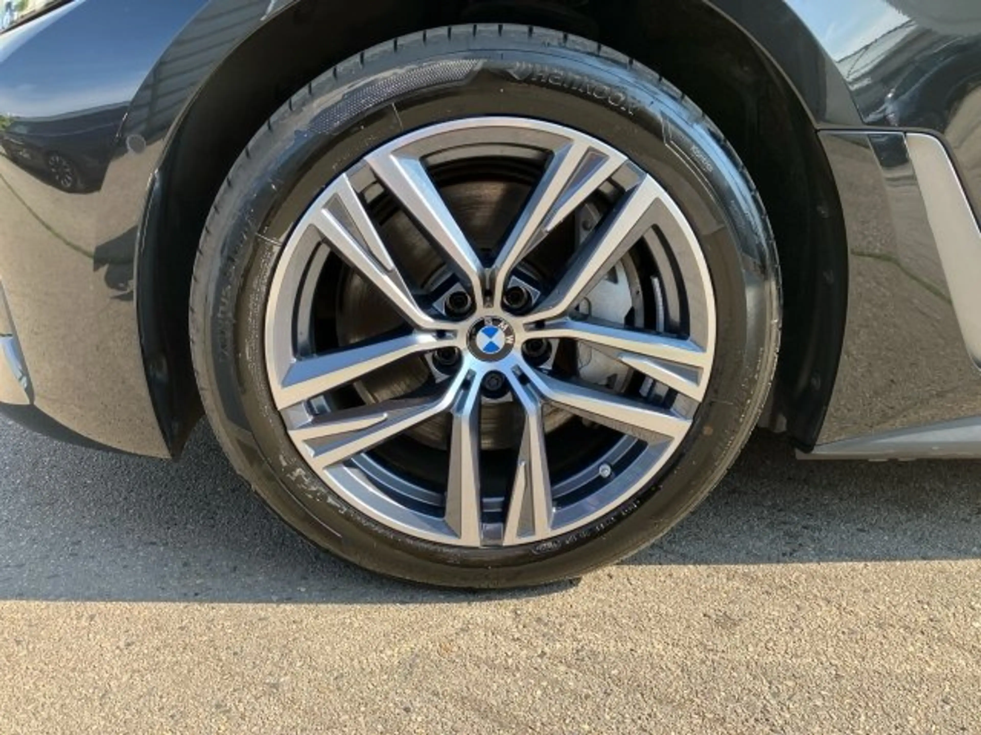 BMW i4 eDrive35 Gran Coupe G26 — photo 8