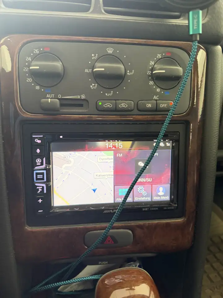 Volvo V70 2.5 Bi-Fuel, foto 11