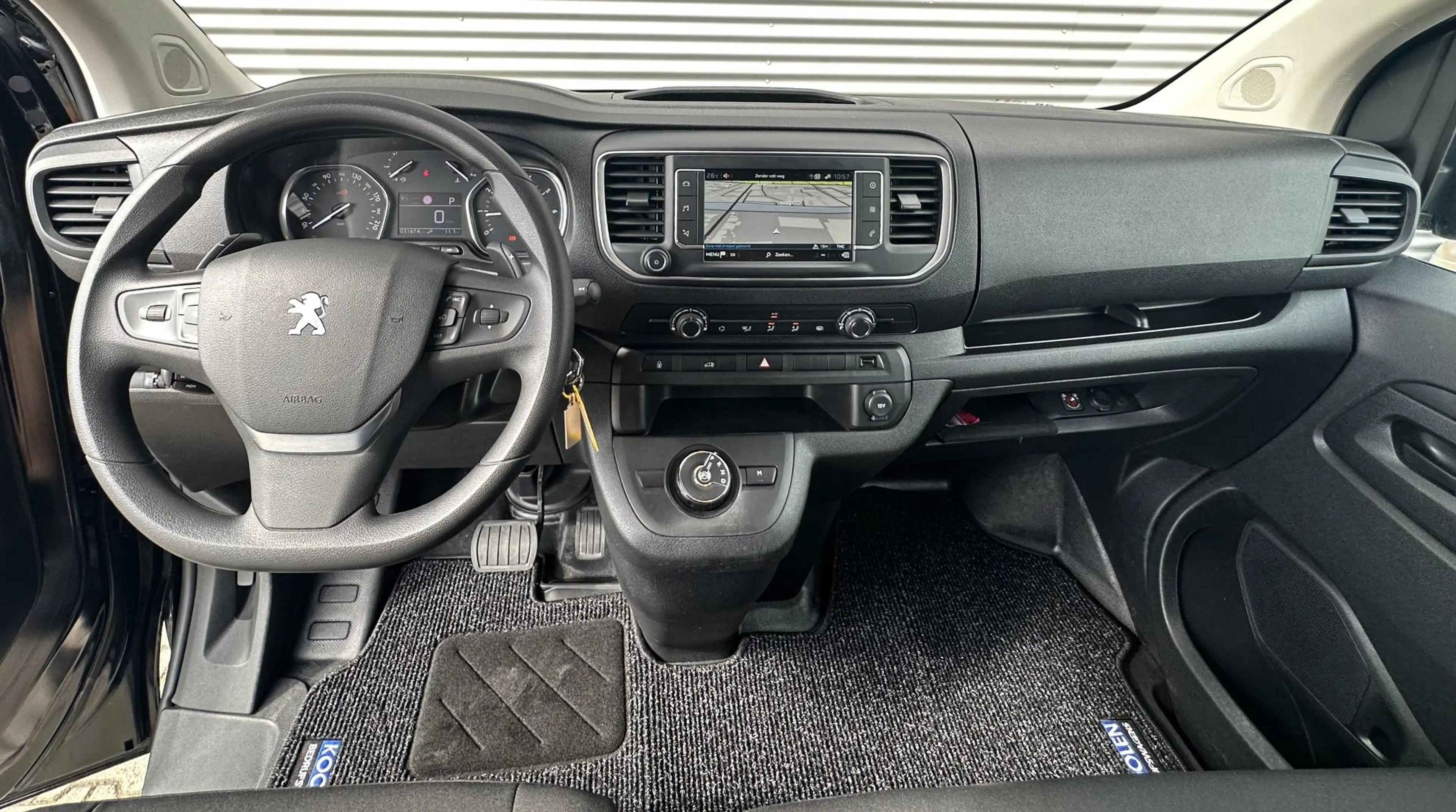 Peugeot Expert 2.0 BlueHDI 145 pk L2 AUTOMAAT|Navi|Carplay|Camera — photo 2