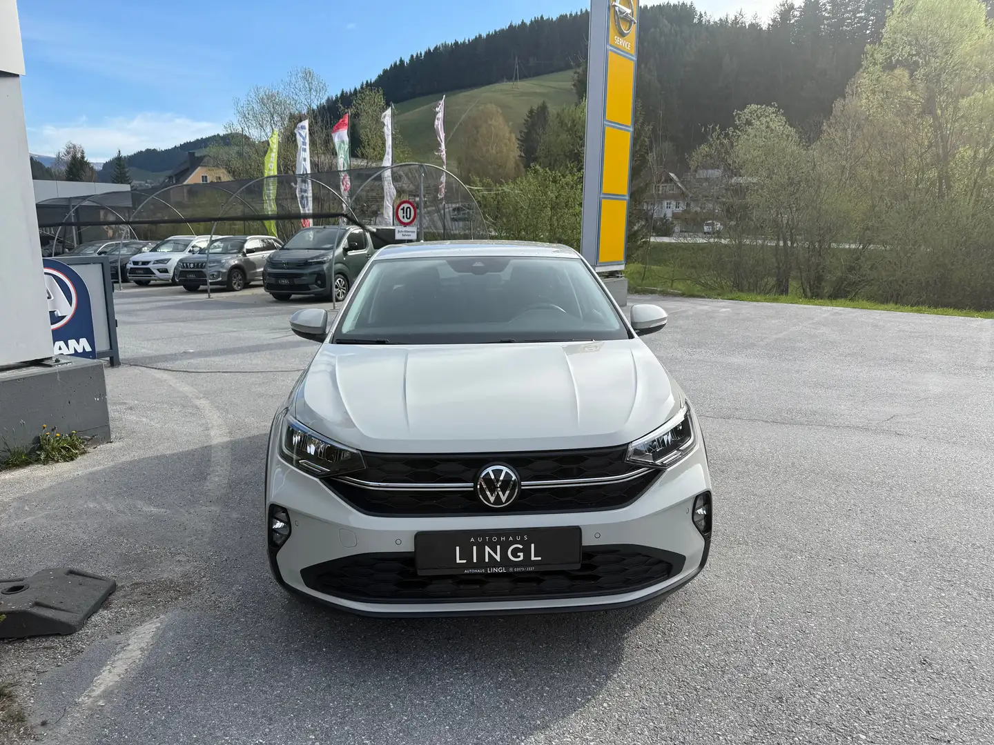 Volkswagen Taigo 1.0 TSI Austria Edition *AHV* Grau - 2