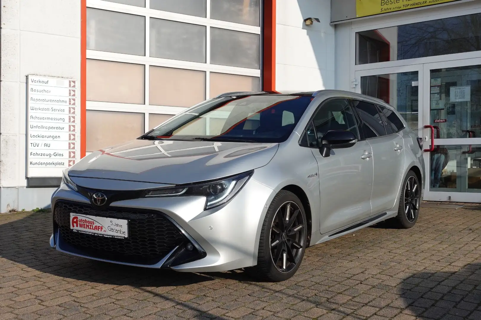 Toyota Corolla 2,0 Hybr. GR Sport TS 5 Jahre Garantie Grijs - 1