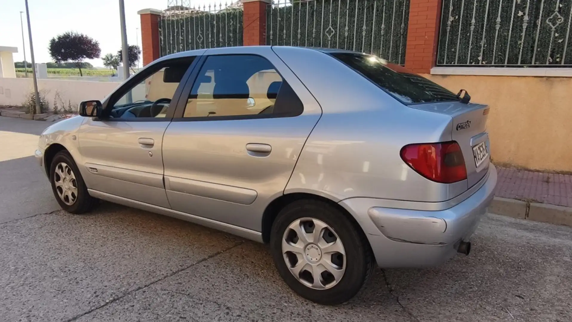 Citroen Xsara 2.0HDI Attraction Argent - 2