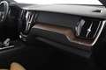 Volvo XC60 T6 AWD Recharge PHEV Plus Bright Geartronic Schwarz - thumbnail 36