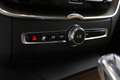 Volvo XC60 T6 AWD Recharge PHEV Plus Bright Geartronic Schwarz - thumbnail 33