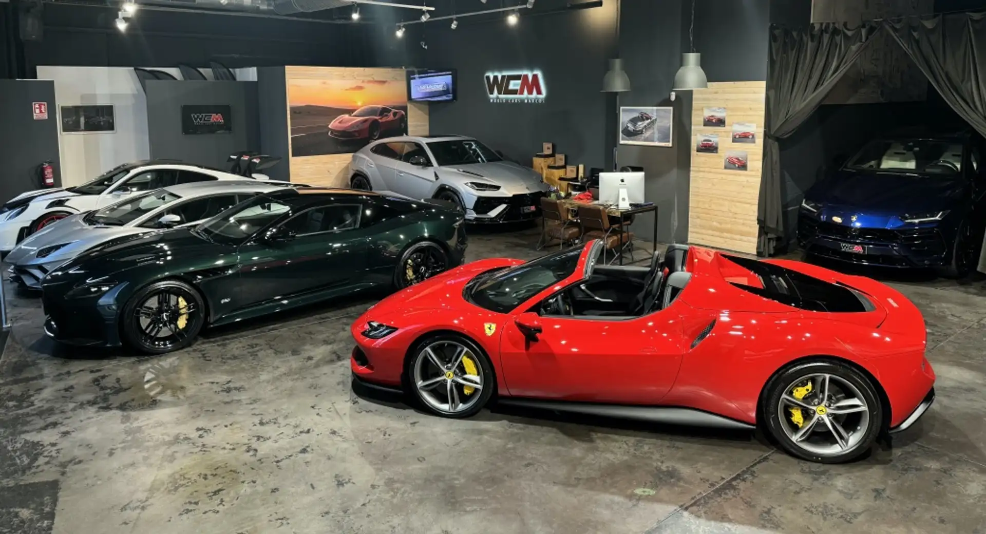 Porsche 911 Targa 4 GTS Verde - 2