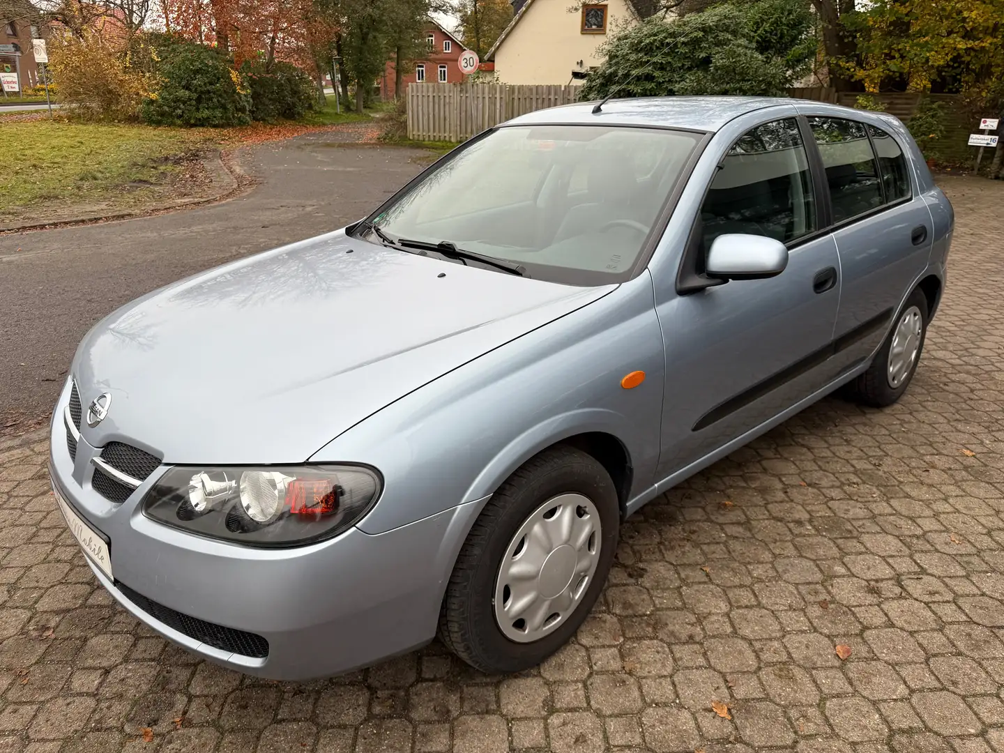 Nissan Almera 1.5 Visia *nur 109 TKM*HU 8/2026*1.Hand*Klima* Blau - 2