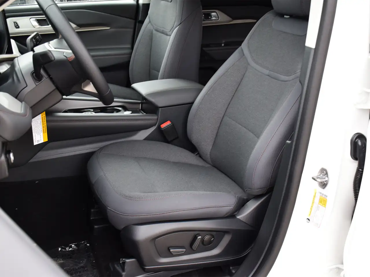 Ford Explorer photo Ford Explorer