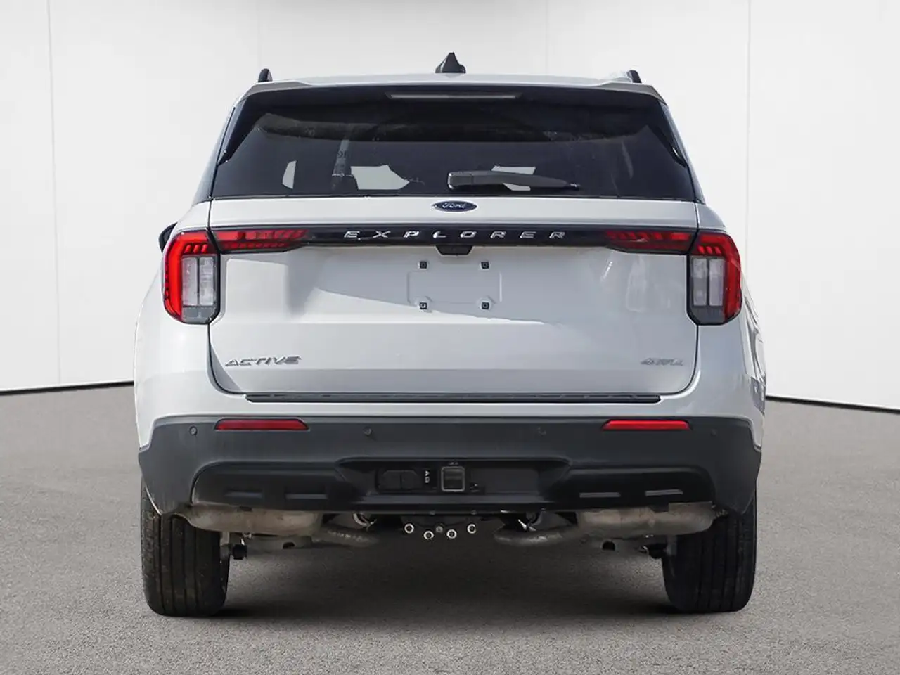 Ford Explorer снимка Ford Explorer
