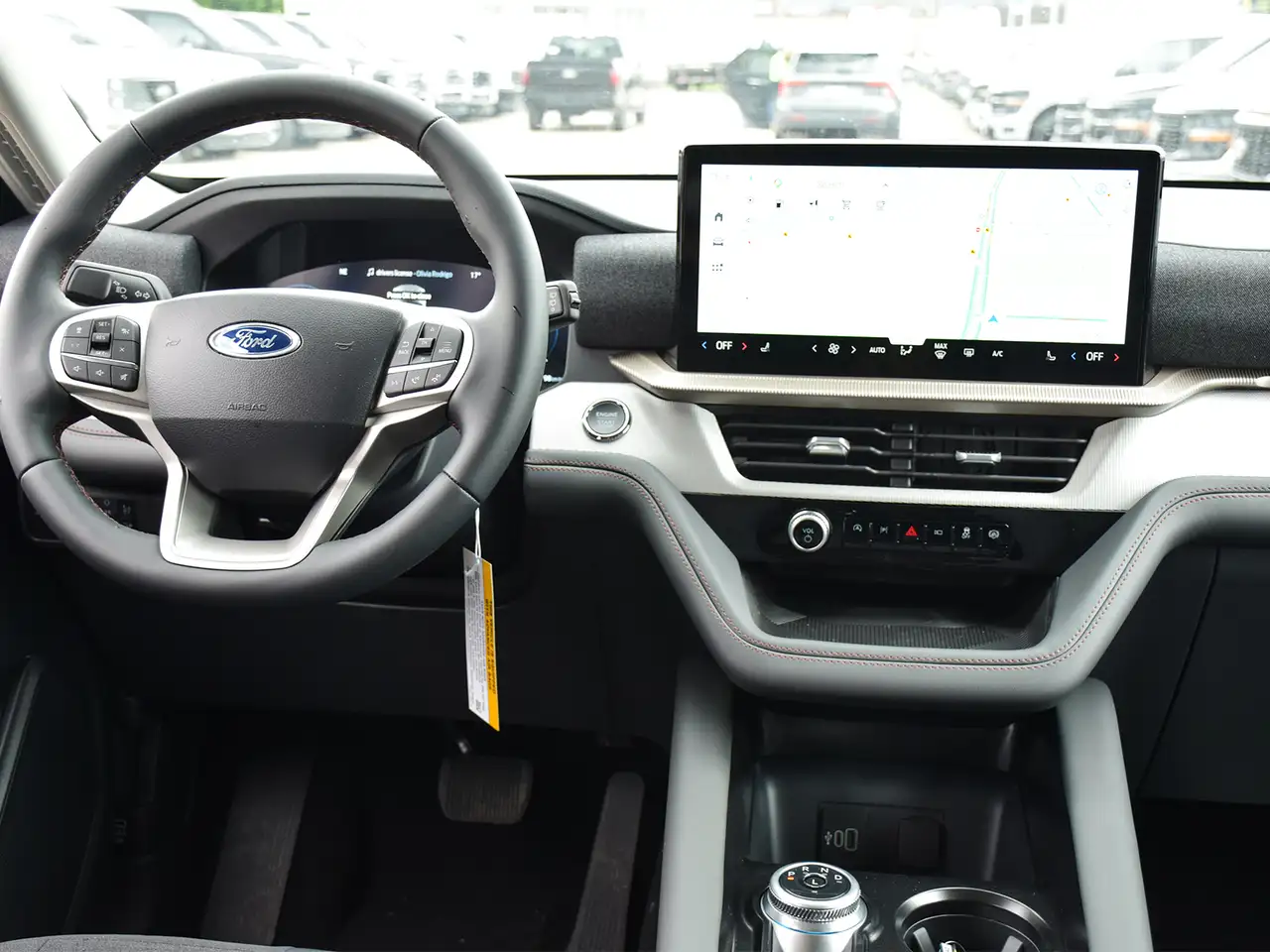 Ford Explorer photo Ford Explorer