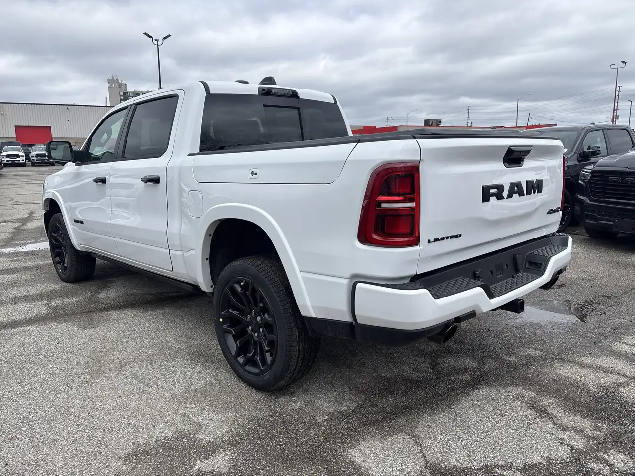 RAM 1500 снимка RAM 1500