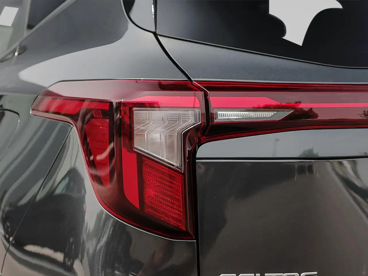 Kia Seltos снимка Kia Seltos