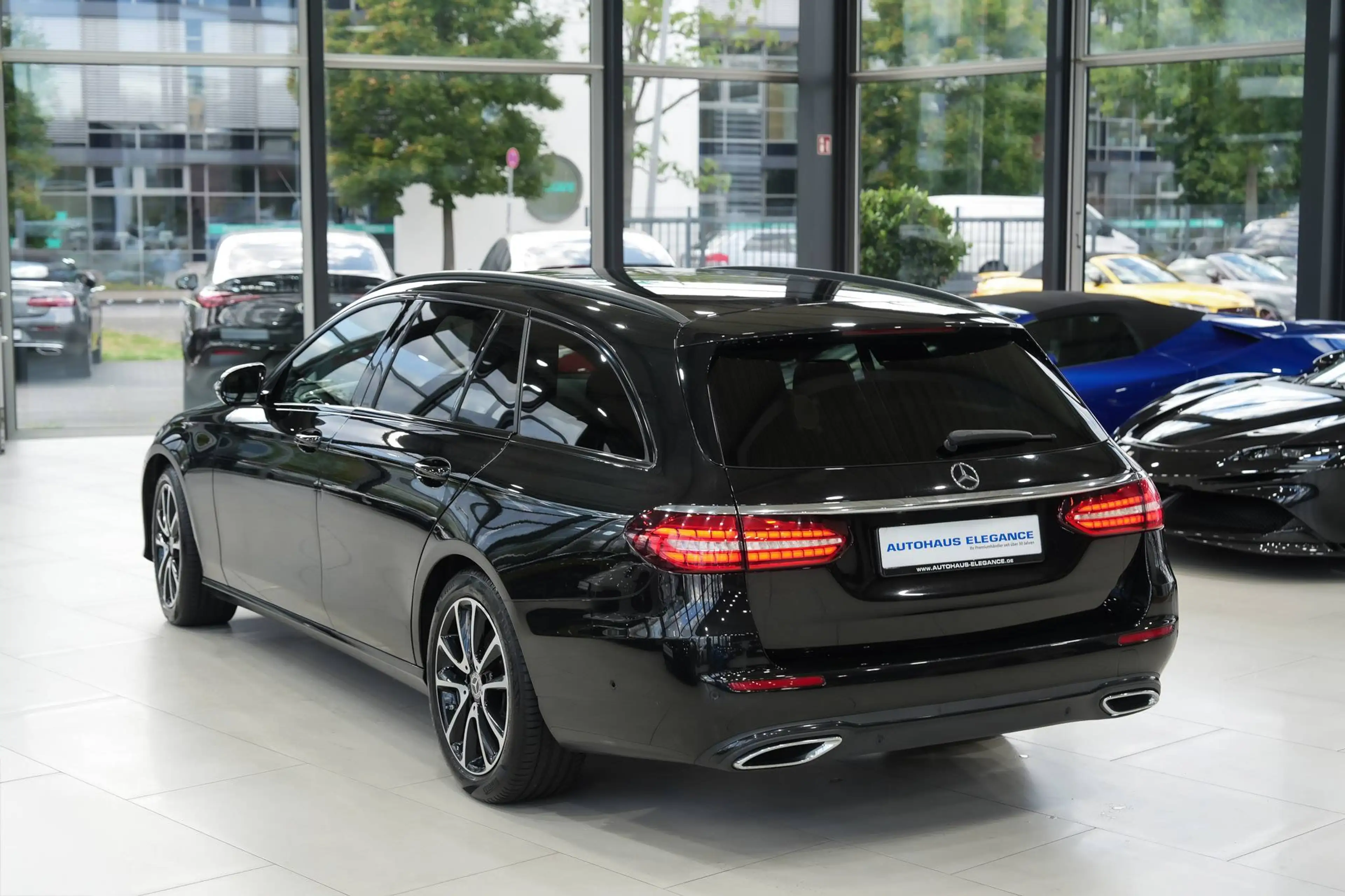 Mercedes-Benz E 400 d 4Matic T-Modell*AVANTGRADE*NIGHT*BUSINESS — photo 7