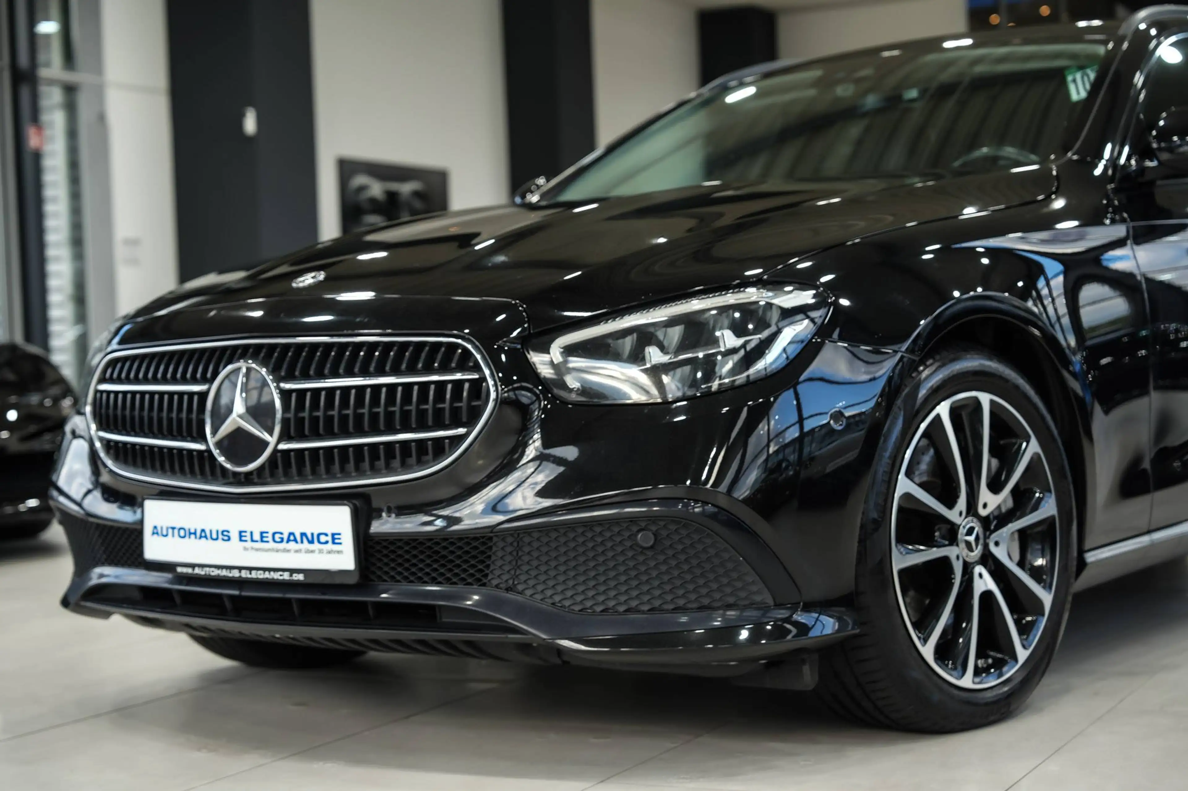 Mercedes-Benz E 400 d 4Matic T-Modell*AVANTGRADE*NIGHT*BUSINESS — photo 9