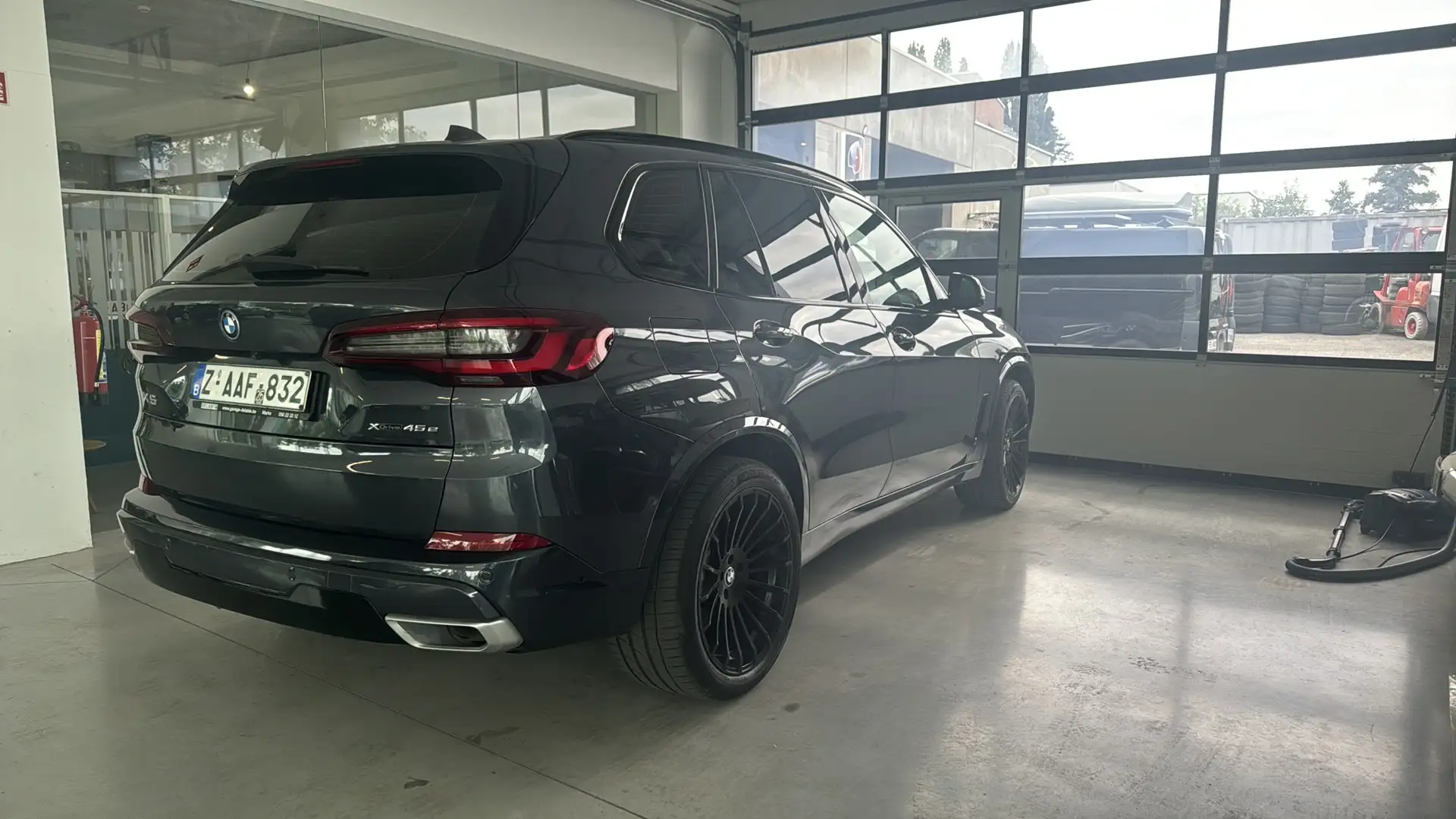 BMW X5 X5 xDrive45e Gris - 2