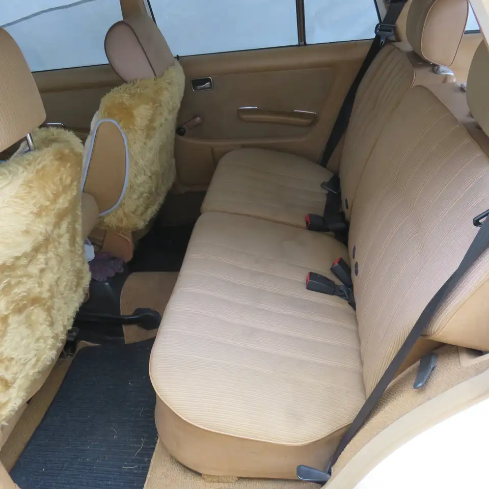 Mercedes-Benz Baureihe 123 240 TD, foto 4