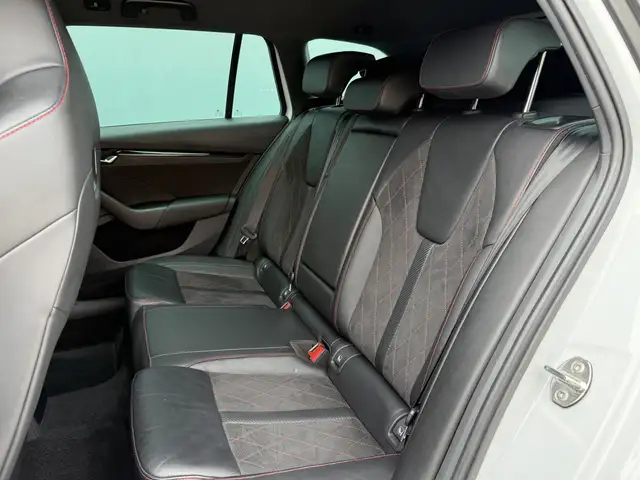 Skoda Octavia view 7