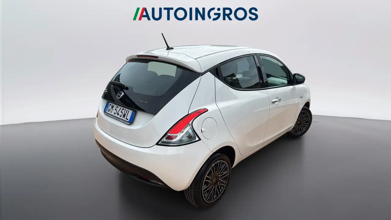 Lancia Ypsilon 2023