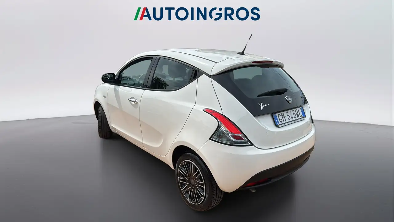 Lancia Ypsilon 2023