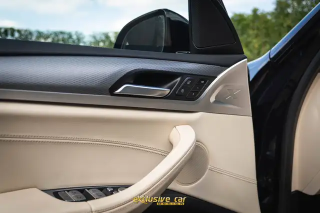 BMW X3 view 14