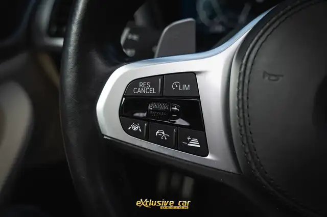 BMW X3 view 24