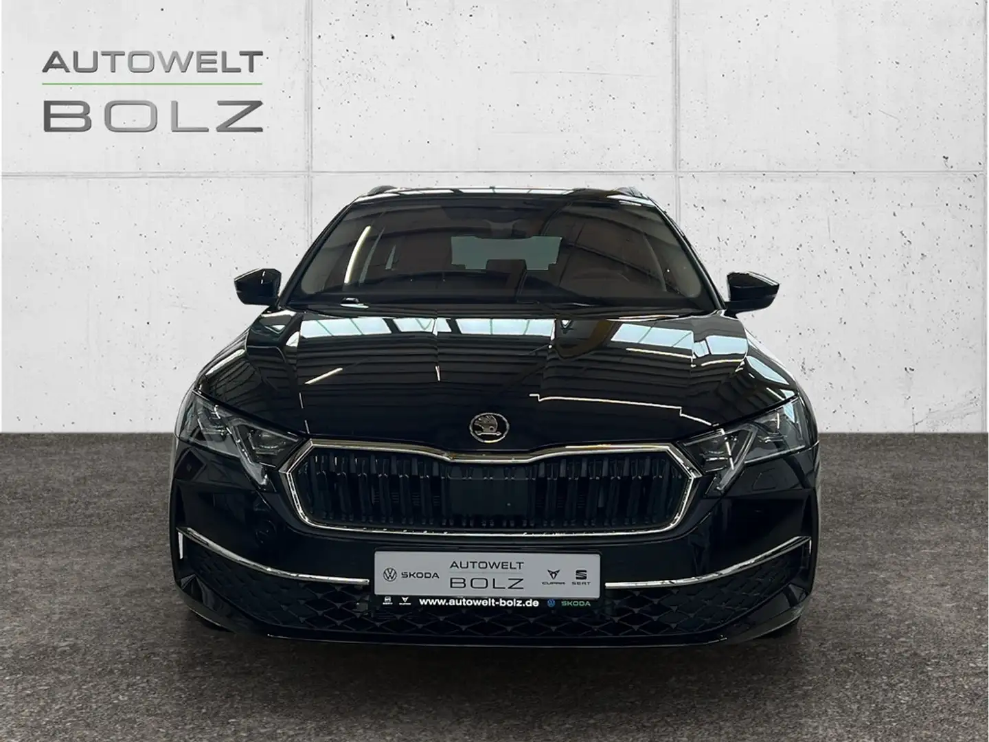 Skoda Octavia 2.0 TDI Tour PANO MATRIX-LED 360° AHK Schwarz - 2