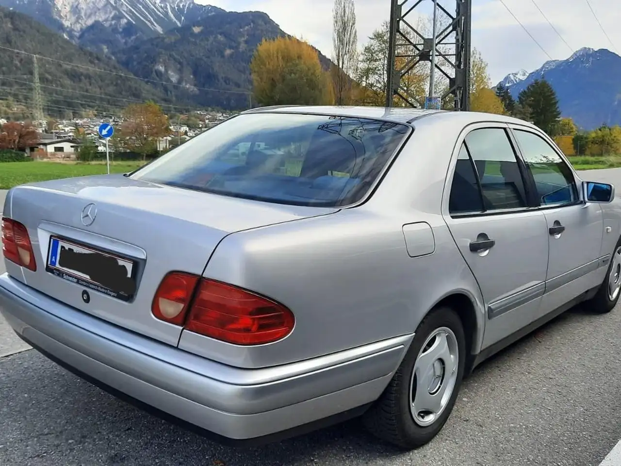Mercedes-Benz E 200 Classic, foto 3