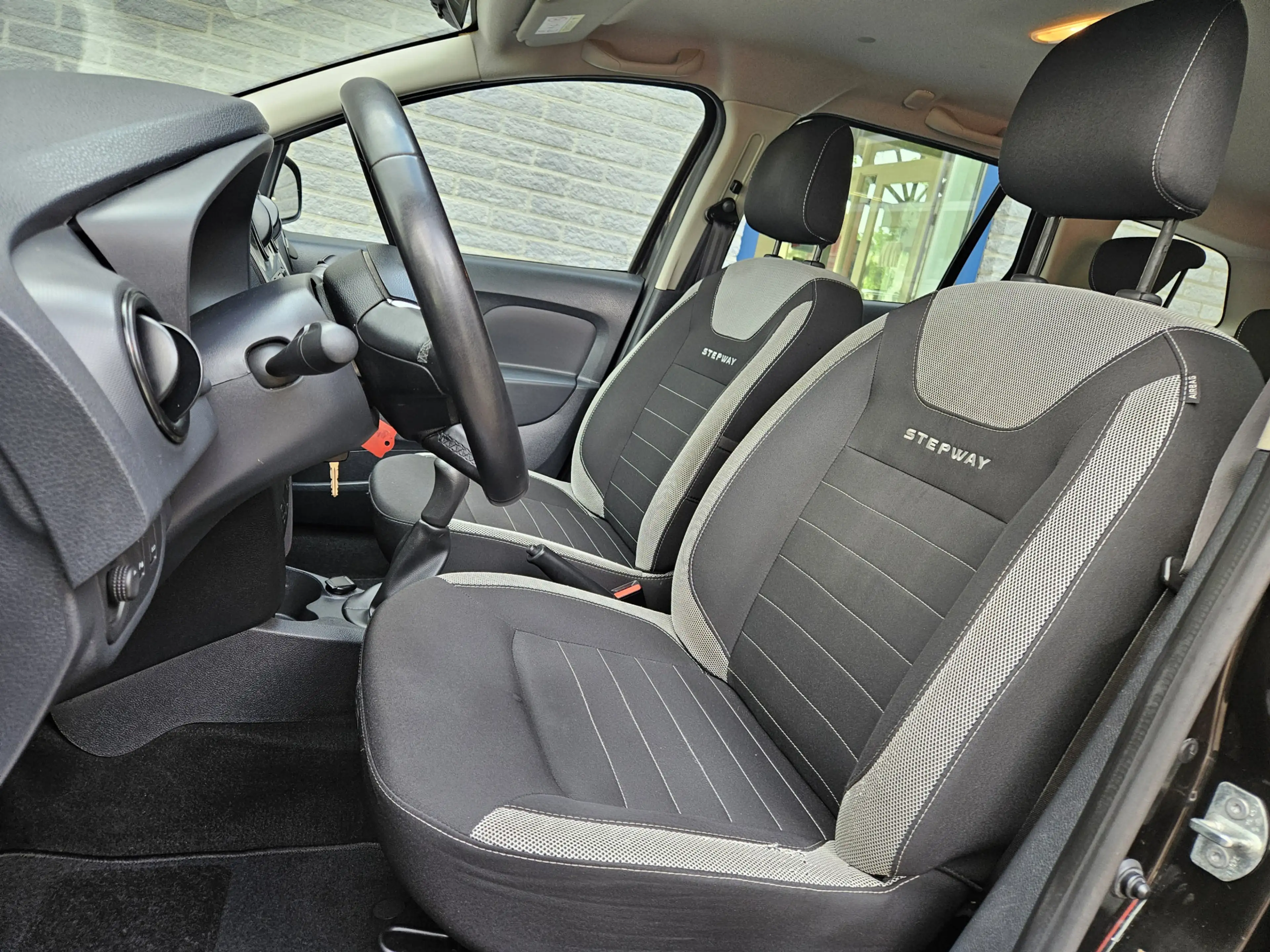 Dacia Logan MCV 0.9 TCe Stepway Inclusief Afleveringskosten — photo 19