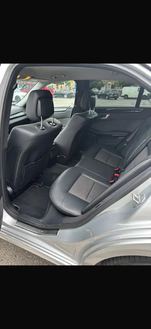 Mercedes-Benz E 220 CDI DPF BlueEFFICIENCY Automatik Avantgarde - 1