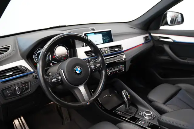BMW X1 view 5