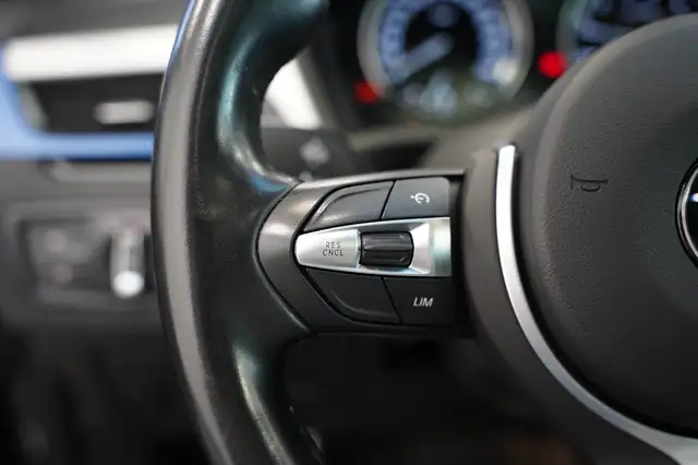BMW X1 view 8