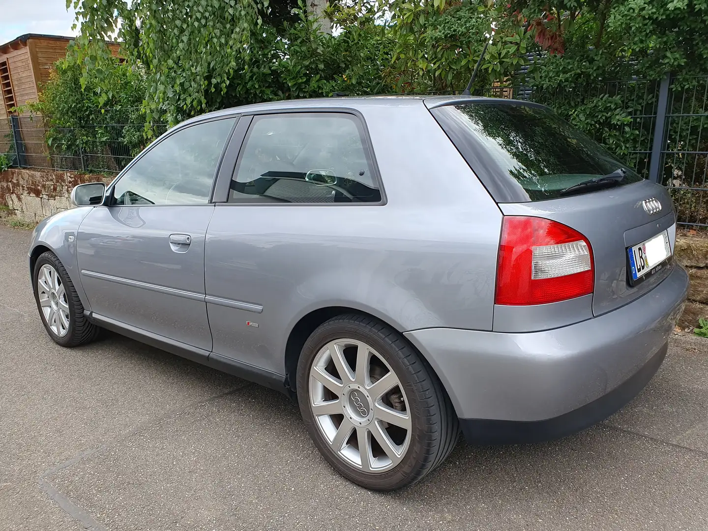Audi A3 A3 1.8 T S Line Xenon Schiebedach Sitzheizung Temp Silber - 2