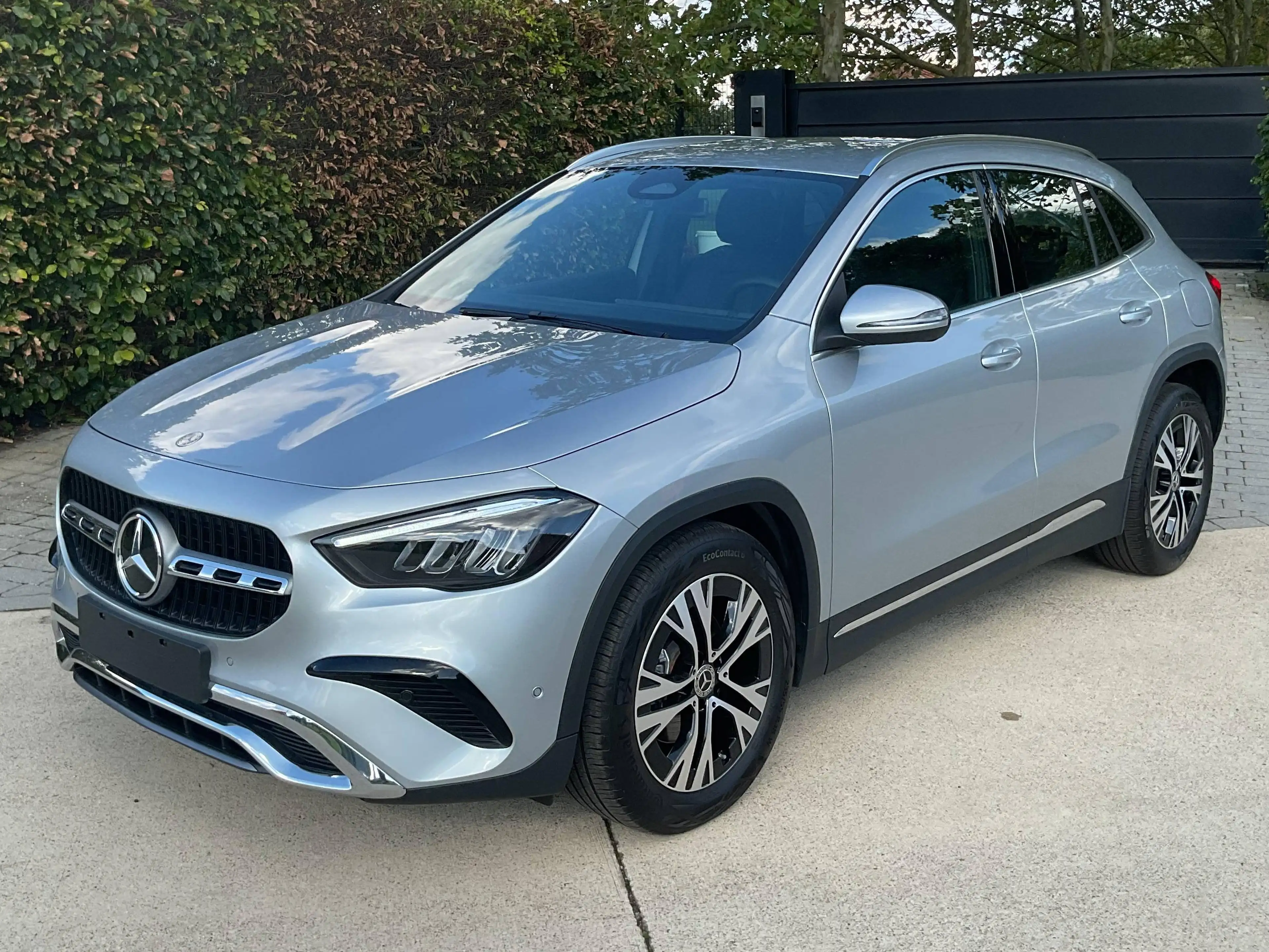 Mercedes-Benz GLA 200 Progressive * Trekhaak wegklapbaar * 3 jaar garantie