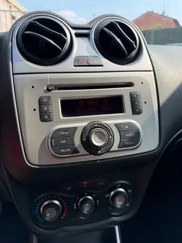 Alfa Romeo Mito view 11