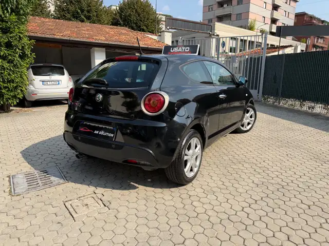 Alfa Romeo Mito view 3