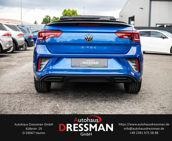 Volkswagen T-Roc view 5