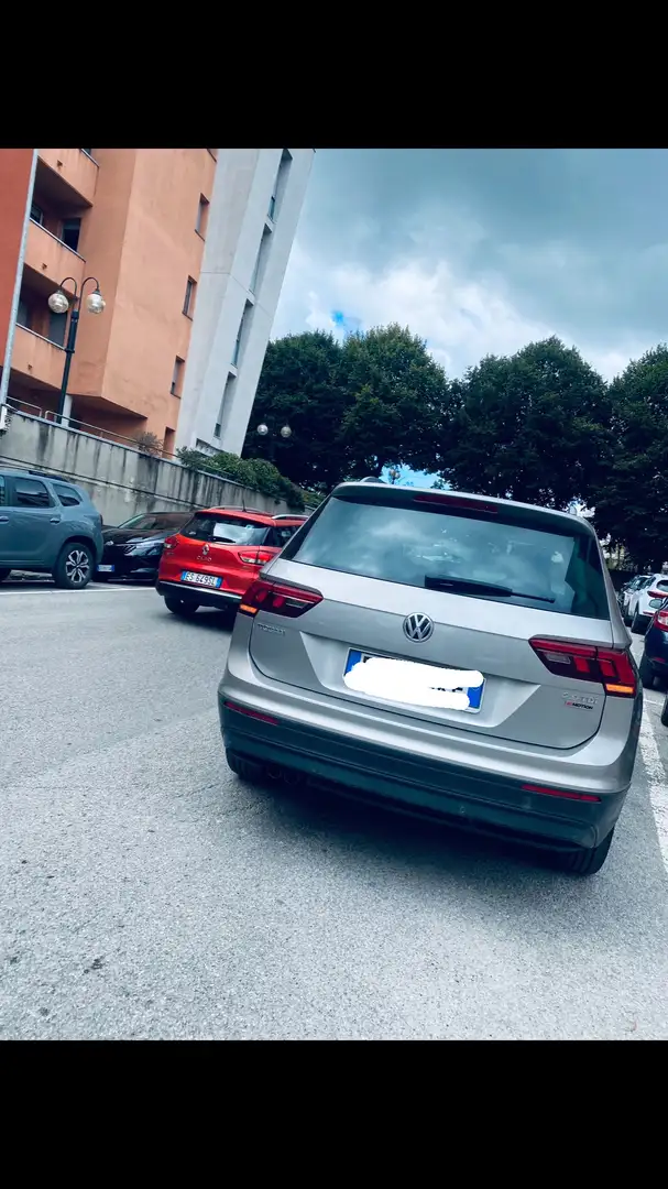 Volkswagen Tiguan 2.0 bitdi Executive R-Line 4motion 240cv dsg - 2